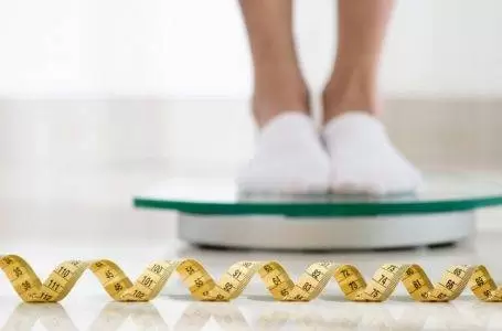 برای جلوگیری از چاقی در رمضان چه رژیمی بگیریم؟